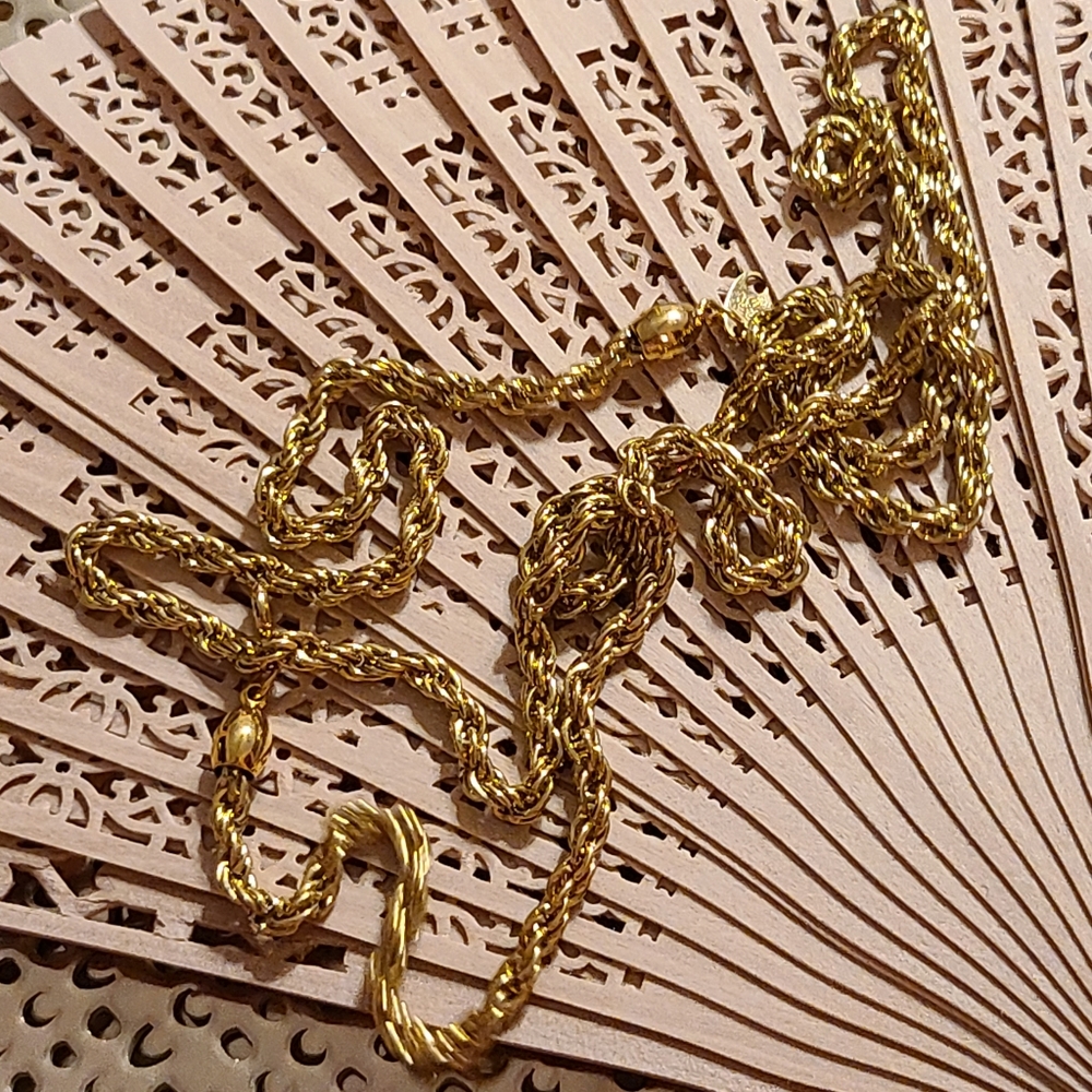 Gold Rope Chain - Picture 13 of 16